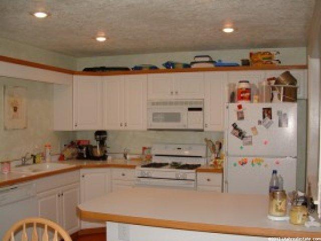217 S Parkside Ct, Provo, UT 84601 — photo 3