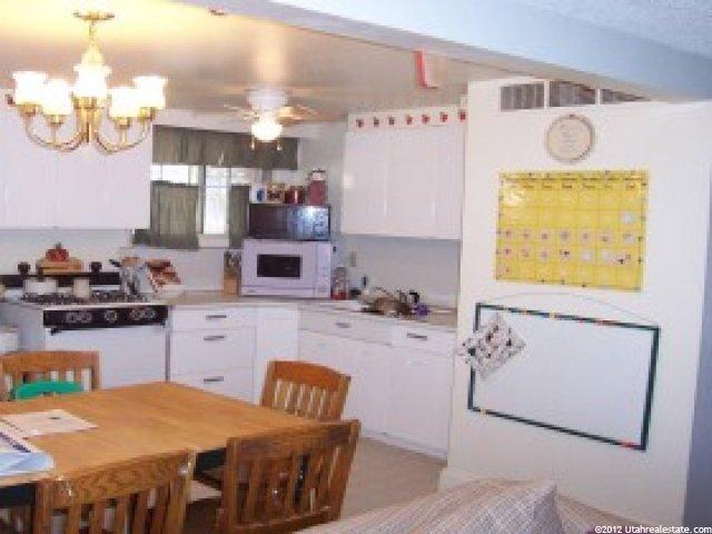 576 Kingston Ave, Layton, UT 84041 — photo 5