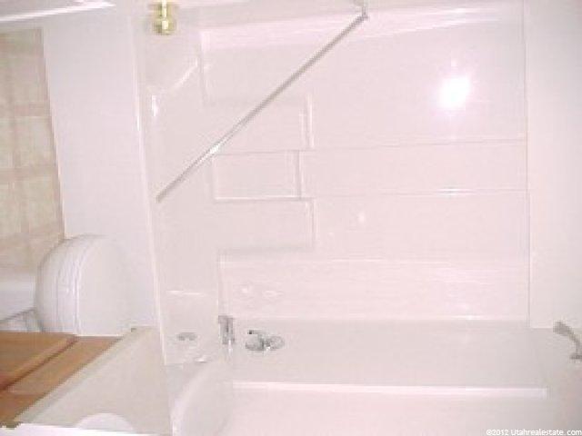 1677 W 800 N, Clinton, UT 84015 — photo 2