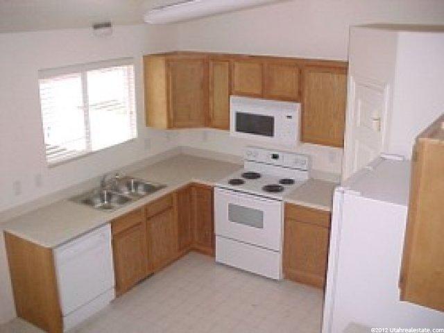 1677 W 800 N, Clinton, UT 84015 — photo 5