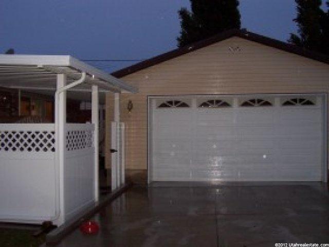 5224 S 2675 W, Roy, UT 84067 — photo 4
