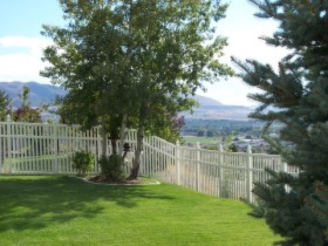 12058 Bluff View Dr, Sandy, UT 84092 — photo 6