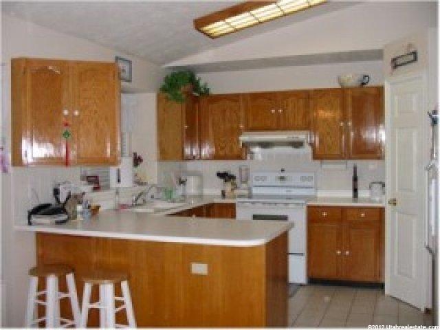 1084 E Cobalt Ln S, Sandy, UT 84094 — photo 2