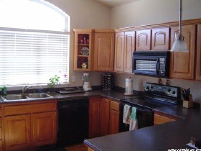 6714 S Saddle Bluff Dr, Murray, UT 84123 — photo 2