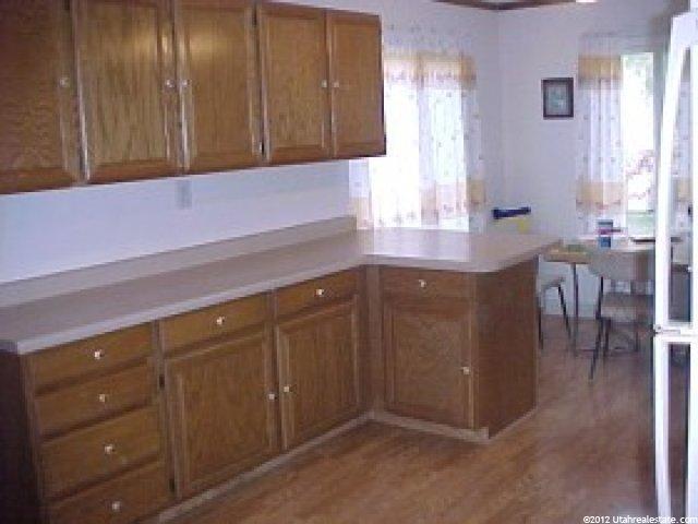 35 W Apple St, Grantsville, UT 84029 — photo 2