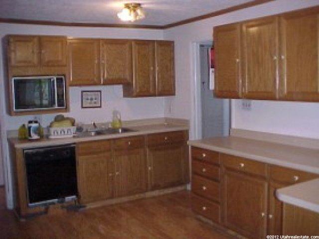 35 W Apple St, Grantsville, UT 84029 — photo 3