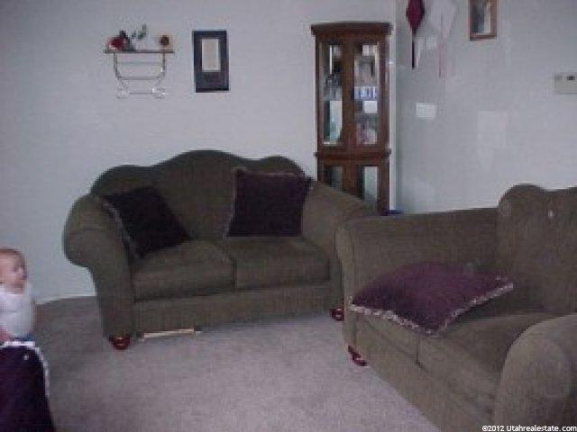35 W Apple St, Grantsville, UT 84029 — photo 4