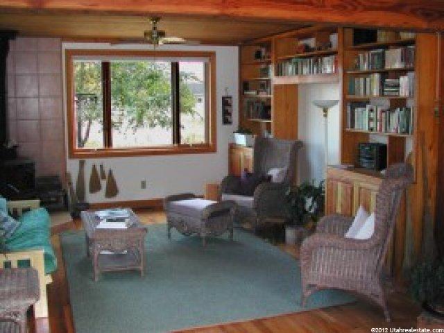 223 S State St, Teasdale, UT 84773 — photo 6