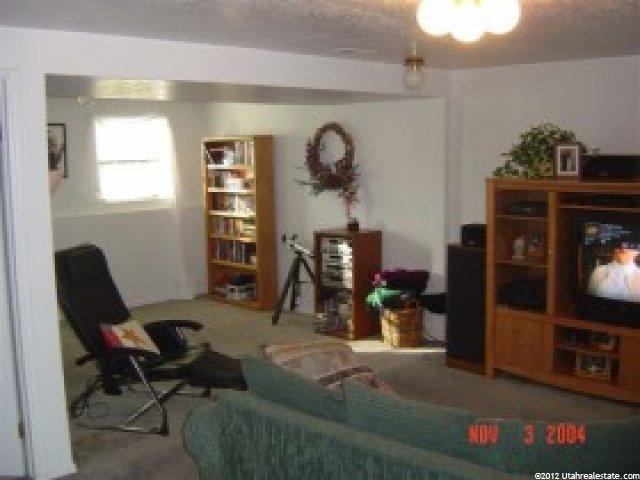 10669 S 1090 E, Sandy, UT 84094 — photo 4
