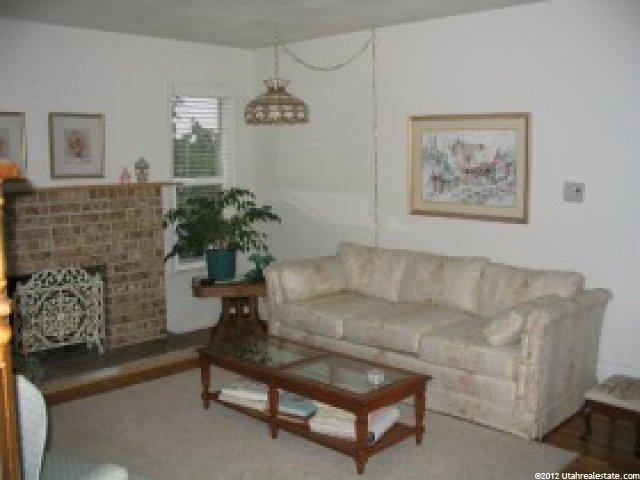 635 E Pages Ln, Centerville, UT 84014 — photo 2