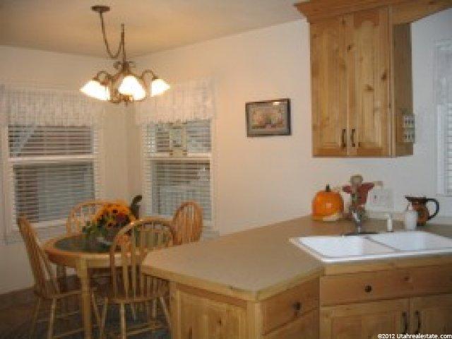 635 E Pages Ln, Centerville, UT 84014 — photo 4