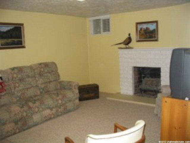 635 E Pages Ln, Centerville, UT 84014 — photo 5