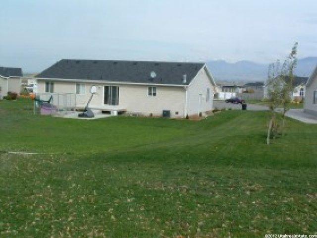 1051 W 370 N, Hyrum, UT 84319 — photo 2