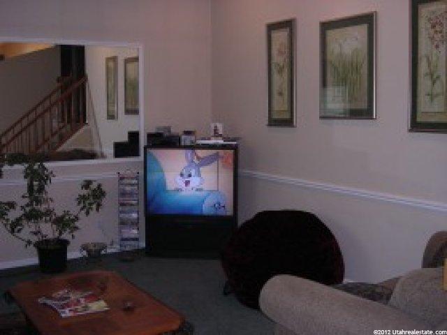 956 N 1475 E, Layton, UT 84040 — photo 2