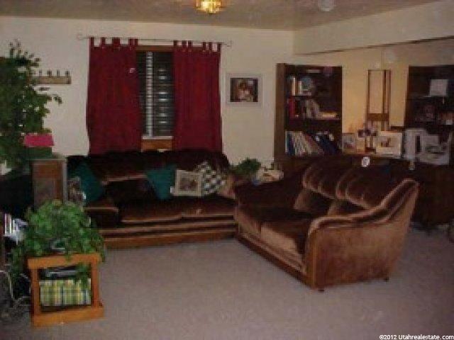 5069 S 3025 W, Roy, UT 84067 — photo 6