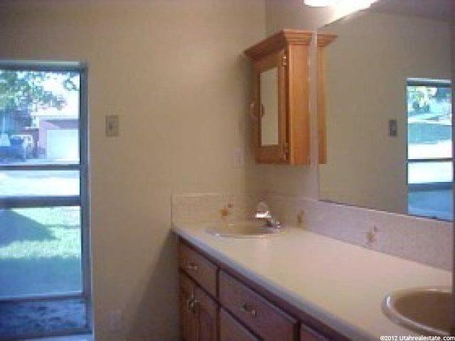 362 W 3300 S, Bountiful, UT 84010 — photo 8