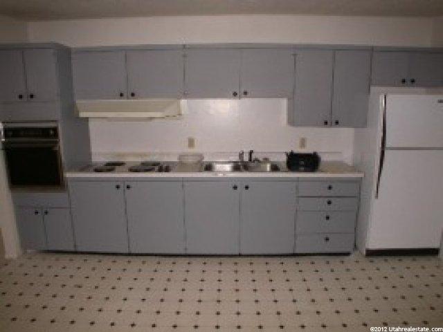 956 N Jefferson Ave, Ogden, UT 84404 — photo 2