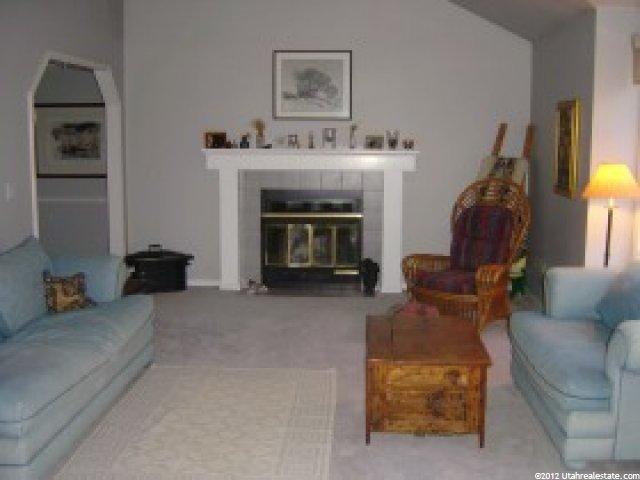 9265 S Peruvian Dr E, Sandy, UT 84093 — photo 3
