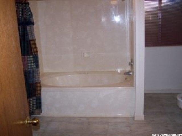 744 Bing Ct, Kaysville, UT 84037 — photo 5