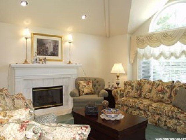2073 Windsor Oak Cv, Sandy, UT 84092 — photo 2