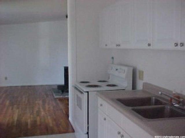 1619 Davis Dr, Layton, UT 84041 — photo 3