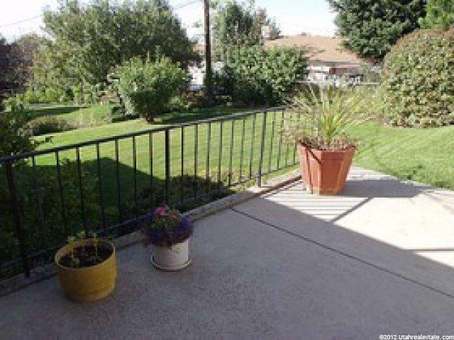 647 E 250 N, Bountiful, UT 84010 — photo 8