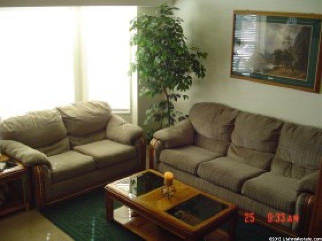 1877 N 2475 W, Clinton, UT 84015 — photo 2