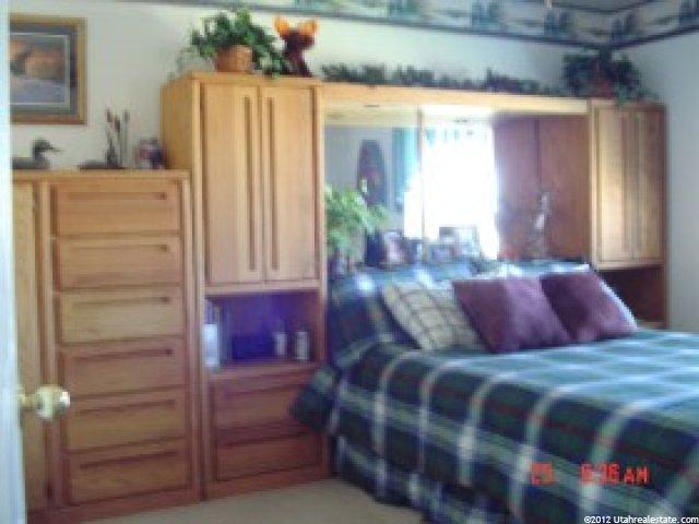1877 N 2475 W, Clinton, UT 84015 — photo 4