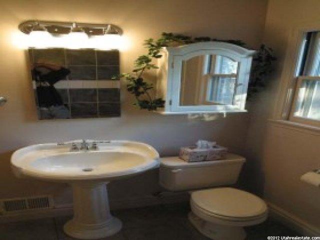 104 E Forbush Ave, Midvale, UT 84047 — photo 4