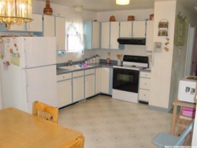 3192 Patrick Dr, Magna, UT 84044 — photo 5