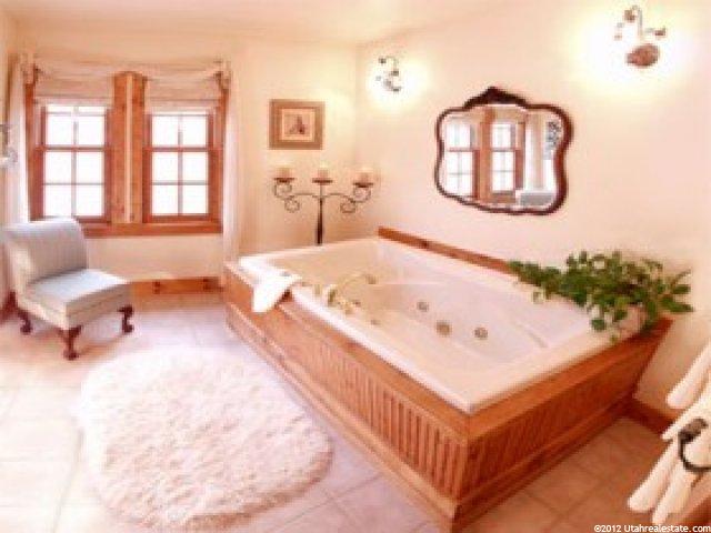 185 N 300 E, Moab, UT 84532 — photo 3
