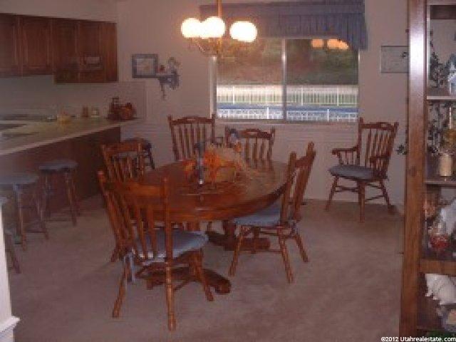 935 Canyon Crest Rd, Bountiful, UT 84010 — photo 6