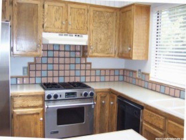 8919 Easthills Dr, Sandy, UT 84093 — photo 5