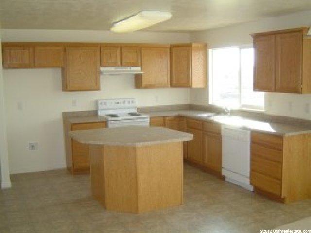 2351 N 2710 W, Clinton, UT 84015 — photo 3
