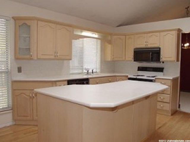 2187 Borg Ct, Sandy, UT 84092 — photo 4