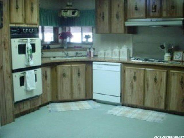 3800 S 1900 W #293, Roy, UT 84067 — photo 5