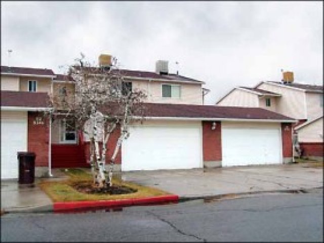 8344 S 1050 E, Sandy, UT 84094 — photo 2