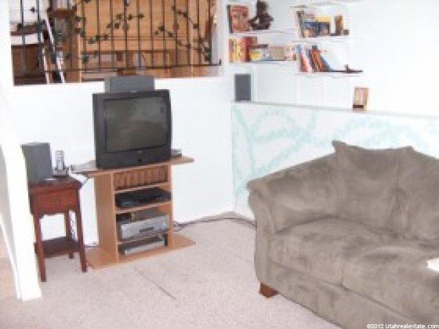 5747 S 2900 W, Roy, UT 84067 — photo 3