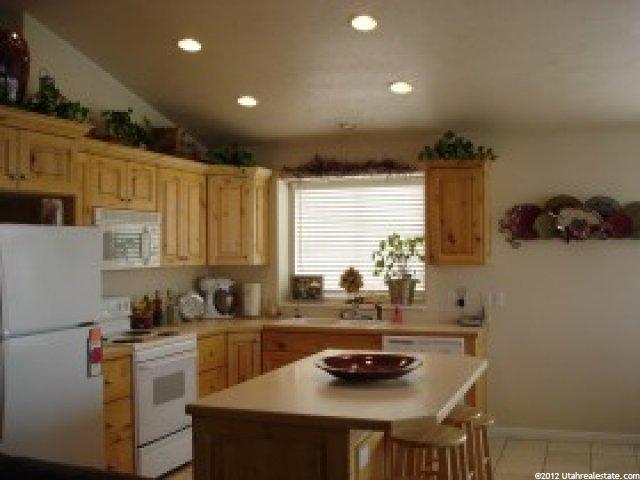 1526 Doral Dr, Syracuse, UT 84075 — photo 3