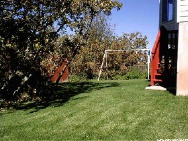 2105 N Sunset Dr E, Layton, UT 84040 — photo 8