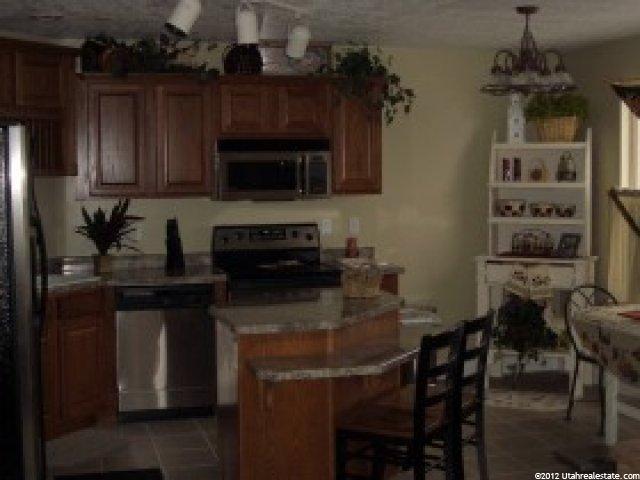 688 Orchard Dr, Bountiful, UT 84010 — photo 2