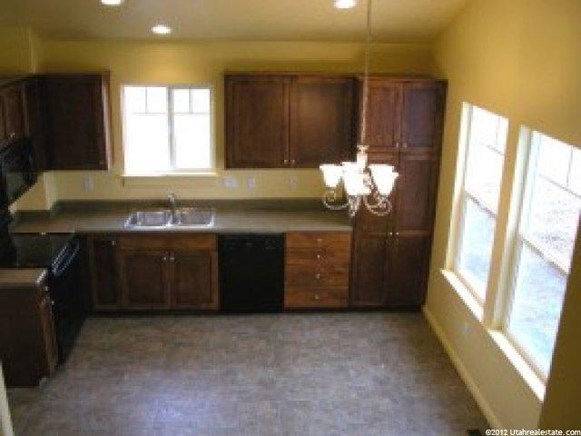 35 S 1125 W, Layton, UT 84041 — photo 2