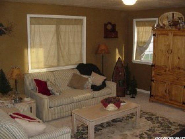 1694 N 2615 W, Clinton, UT 84015 — photo 5