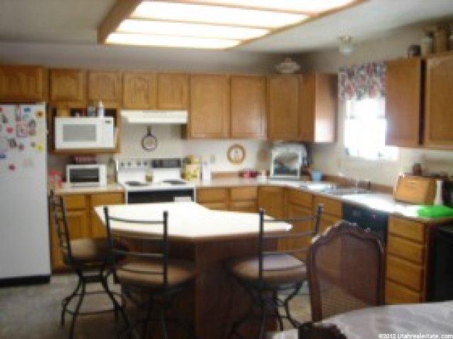 716 S 1500 E, Pleasant Grove, UT 84062 — photo 2