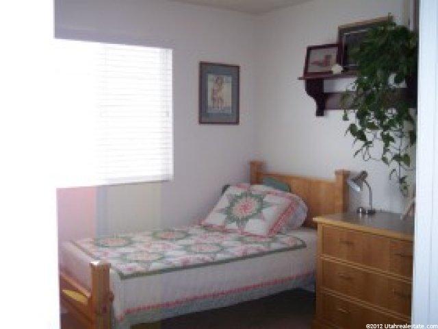 1046 N 3500 W, Layton, UT 84041 — photo 5