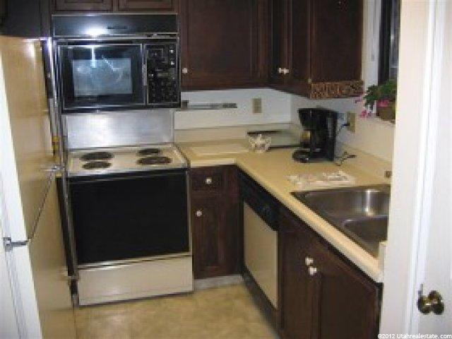 758 E Oakwood Park, Sandy, UT 84094 — photo 4