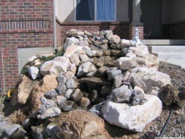 728 Edgewood Dr, South Ogden, UT 84403 — photo 2