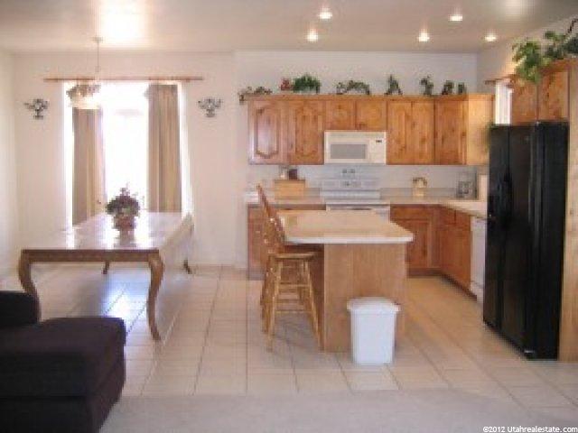 728 Edgewood Dr, South Ogden, UT 84403 — photo 3