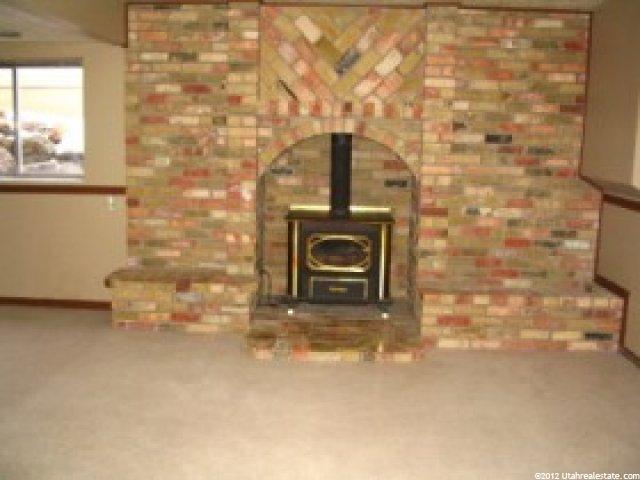 1379 E Snowcreek Dr, Layton, UT 84040 — photo 7