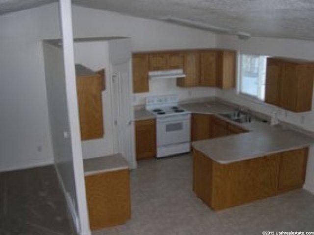 1873 S 500 E, Clearfield, UT 84015 — photo 3